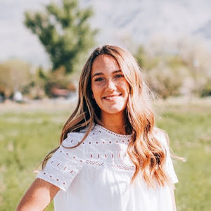 Meet your Posher, Olivia